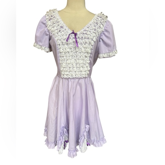 1970s does Victorian Era Sally III Lavender w/Prominent Lace Ruffles Sweet Lolit - Picture 1 of 6